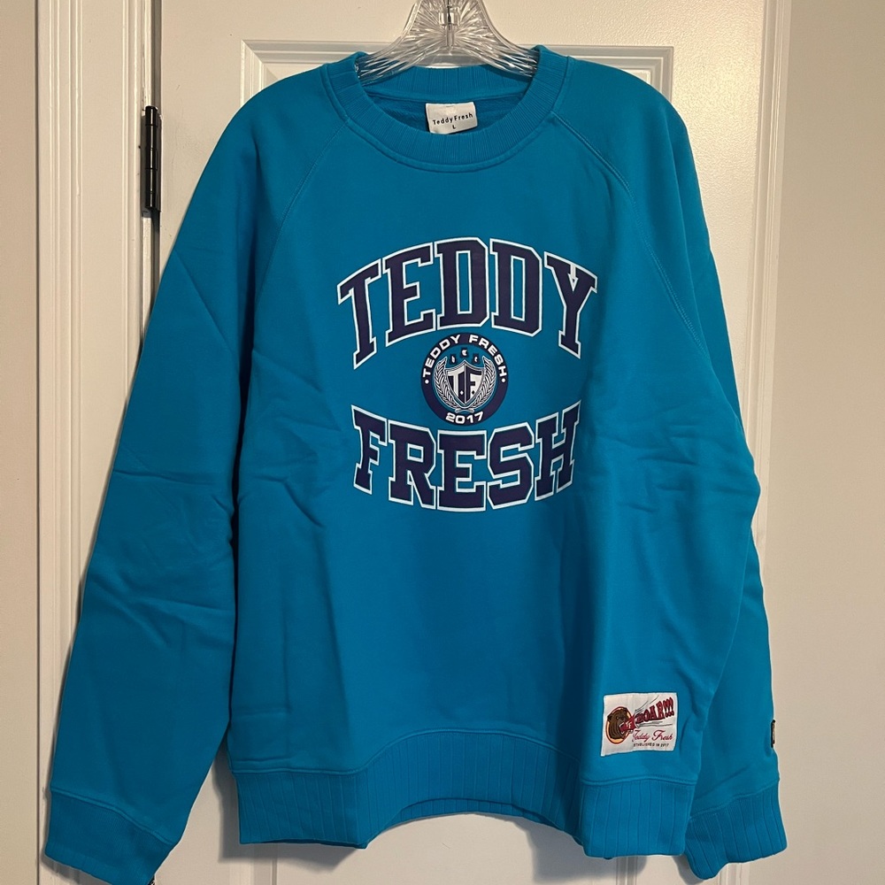 Blue Teddy Fresh graphic crewneck